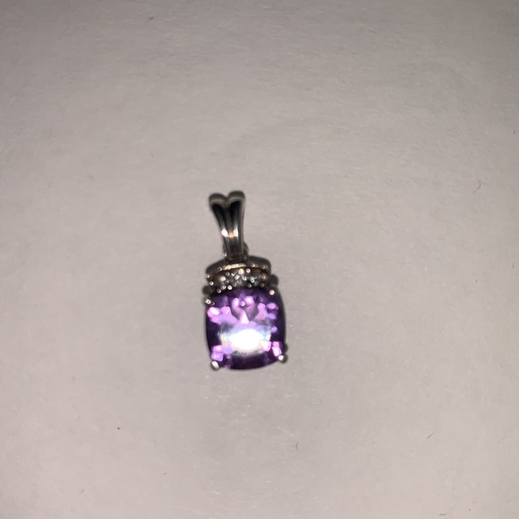 Stamped sterling silver amethyst and white topaz pendant - Picture 4 of 6